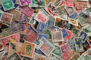 Філателісти – колекціонери історій. 10 причин почати збирати марки вже сьогодні