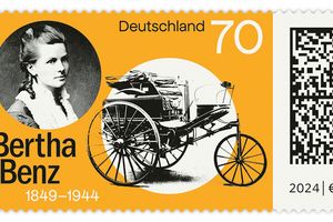 Пошта Німеччини вшанувала людину, яка вперше подолала понад 100 км на авто. І це була жінка – Берта Бенц