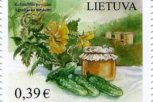 Стоит попробовать! Огурцы с медом на почтовой марке Литвы