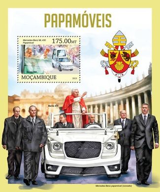 Popemobile. Pope Benedict XVI