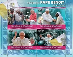 Папа Бенедикт в Африке